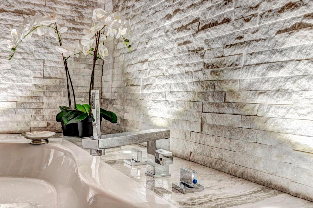 Trevi Luxury Apartment Jacuzzi โรม ภายนอก รูปภาพ